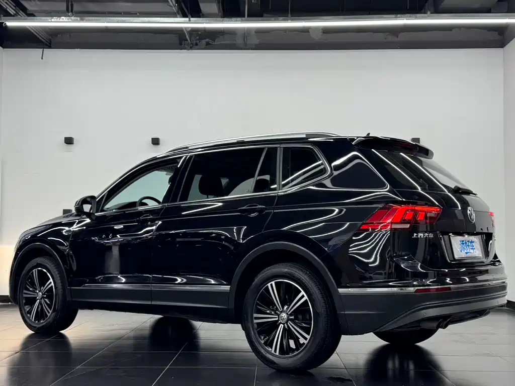 Tiguan L 2019 Facelift 330TSI Auto FWD Panoramic Comfort Edition China VI