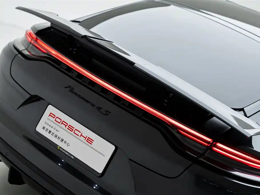 2022 Porsche Panamera 4S 2.9T