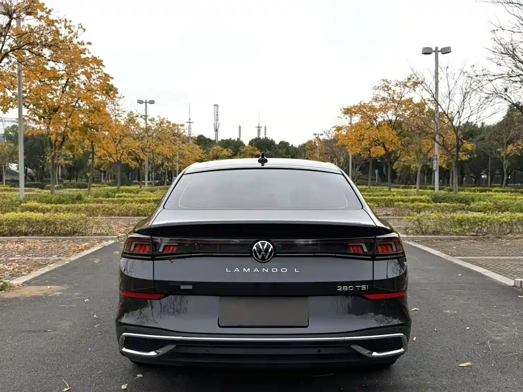 Volkswagen Lamando L 2022 280TSI DSG Cool & Spicy Edition