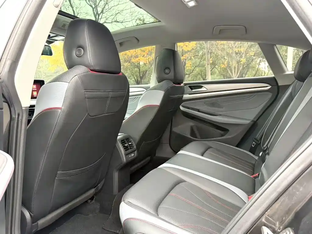 Volkswagen Lamando L 2022 280TSI DSG Cool & Spicy Edition