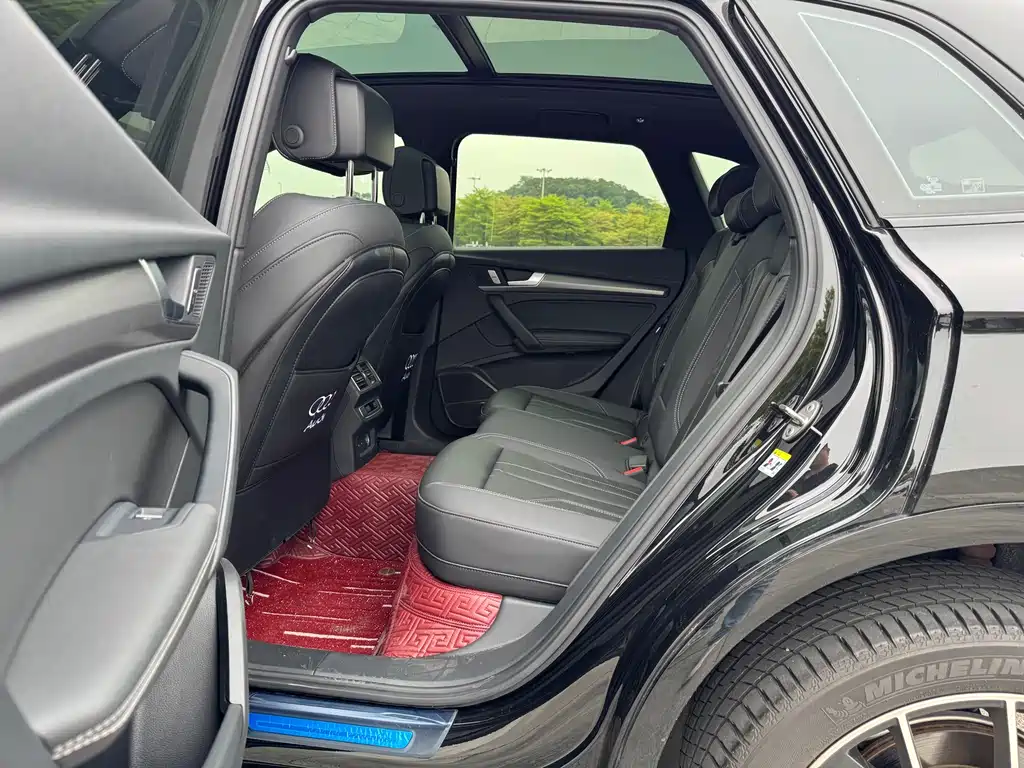 Audi Q5L 2023 45 TFSI quattro Luxury Dynamic Edition