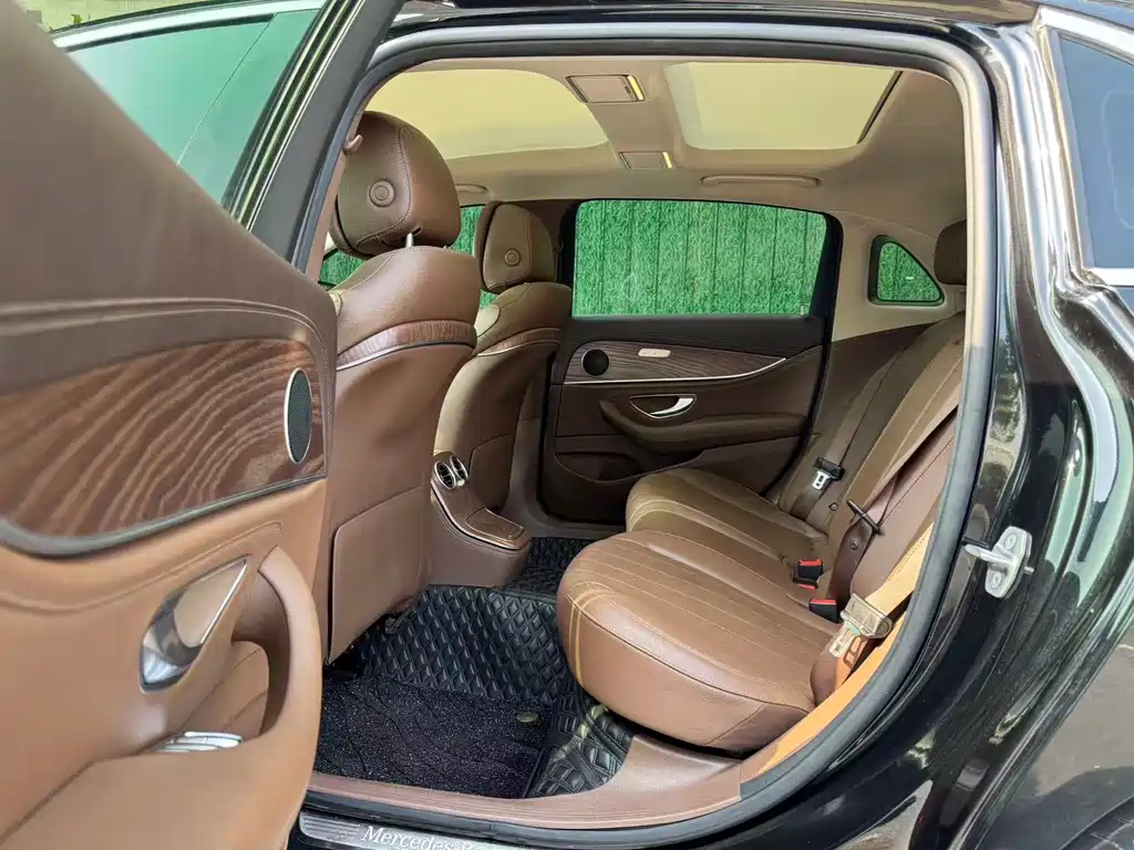 Mercedes-Benz E-Class 2021 Facelift E 260 L
