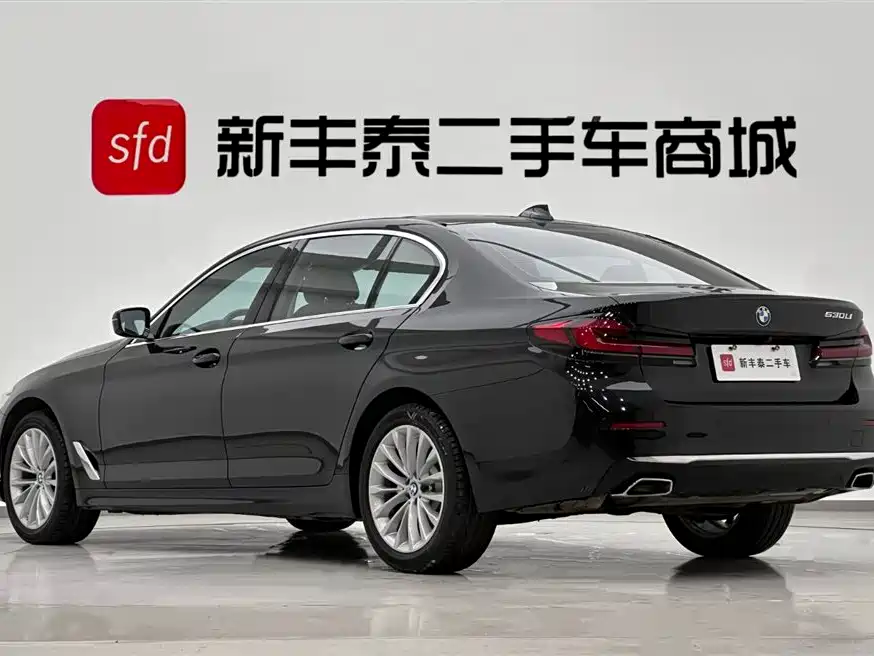 BMW 5 Series 2022 Facelift 525Li Luxury Package