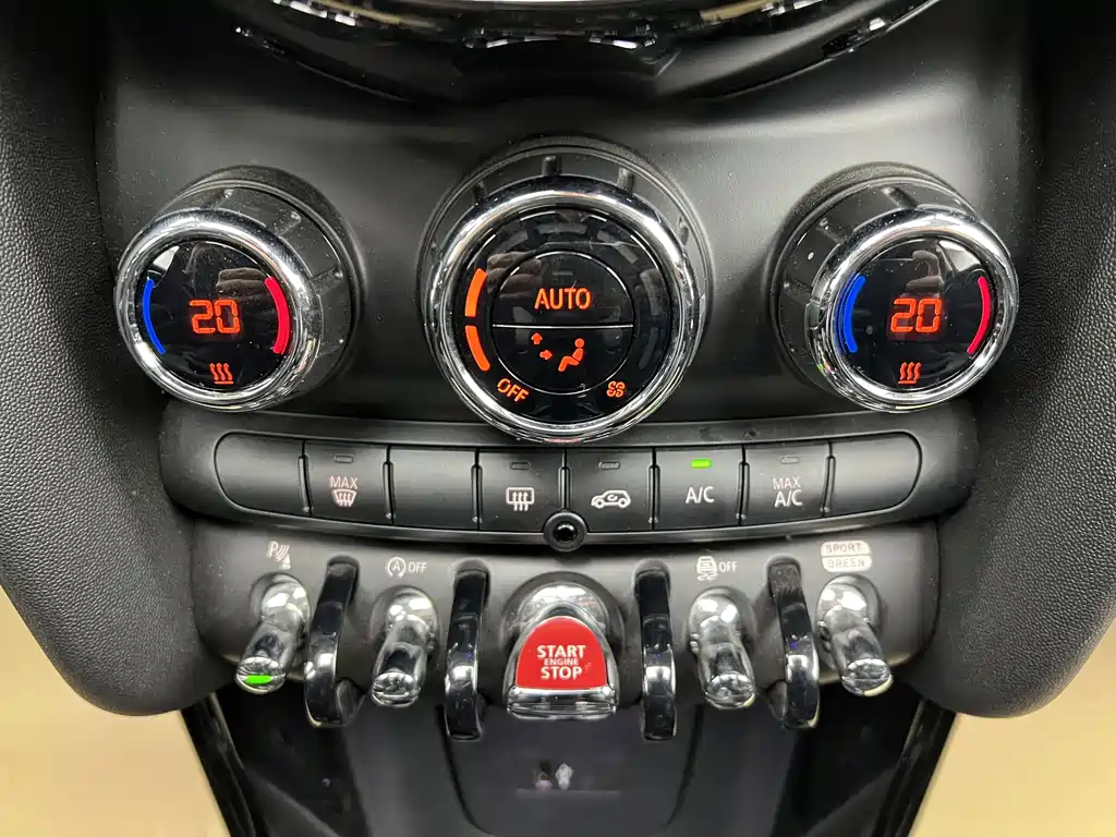 MINI 2019 1.5T COOPER Artist