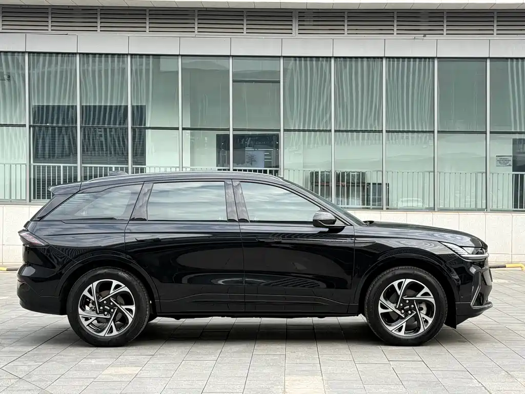 Lincoln Nautilus 2023 2.0T AWD Hybrid Premium Edition