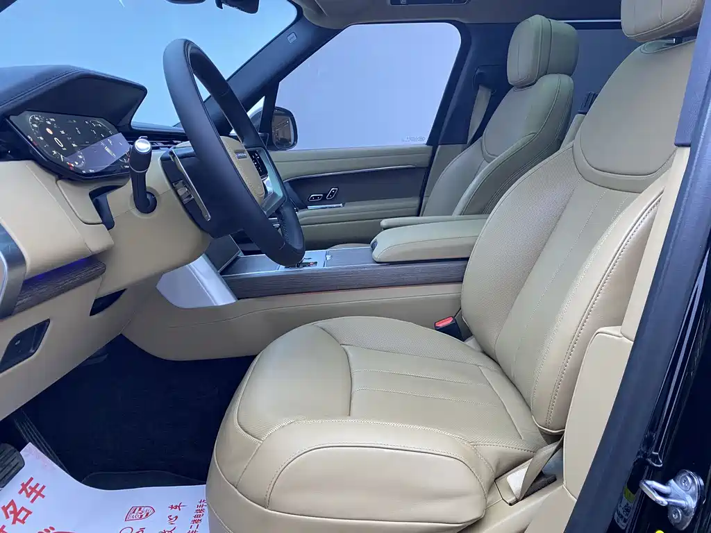 Range Rover 2024 3.0 L6 400PS Autobiography LWB 7-Seater