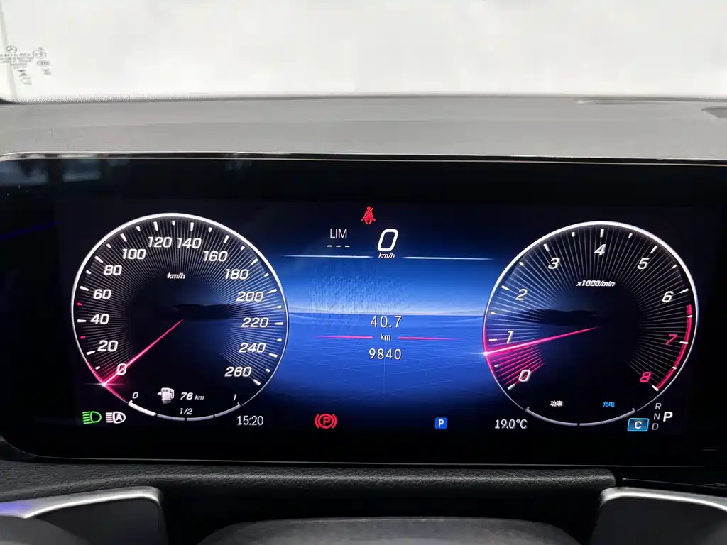 Mercedes-Benz GLB 2025 GLB 220 Fashion