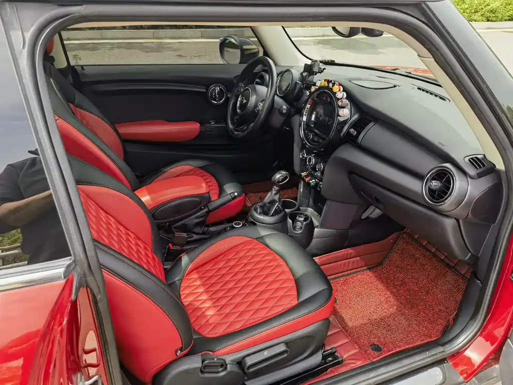 MINI 2016 1.2T ONE Pioneer Edition