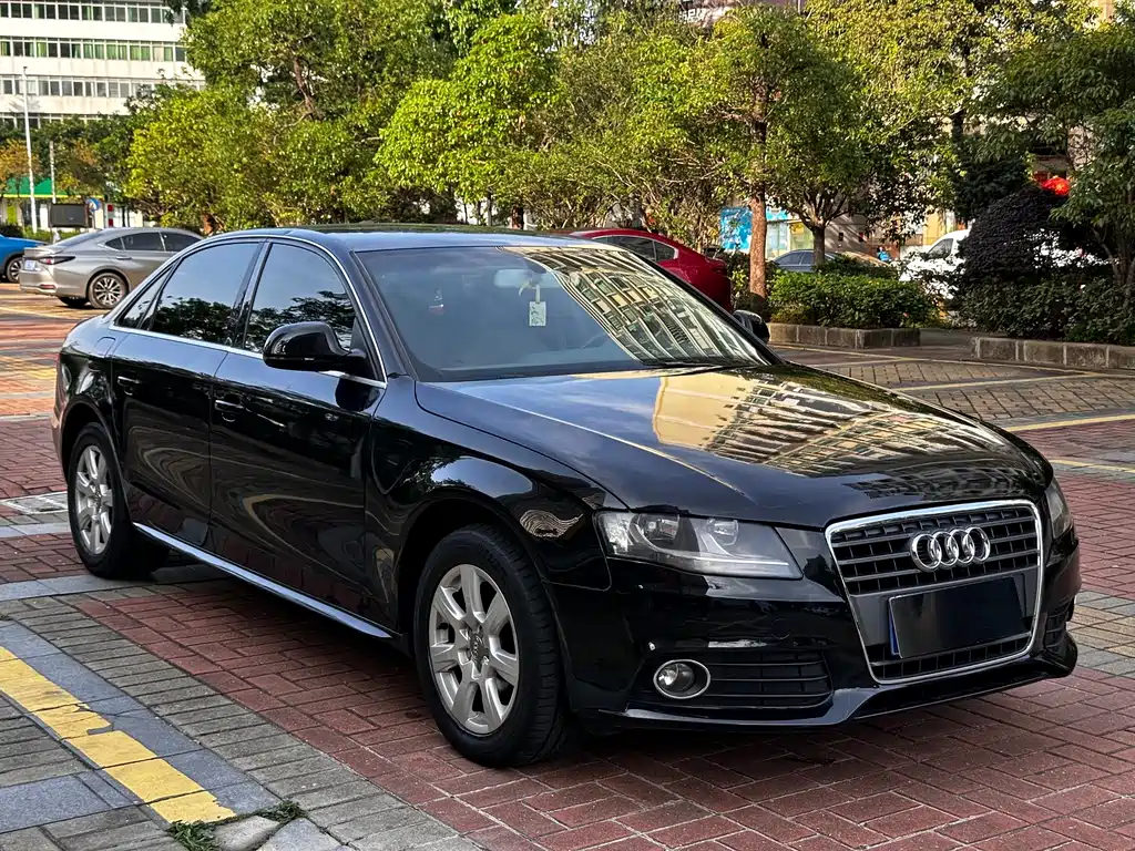 Audi A4L 2012 1.8 TFSI Manual Comfort Edition