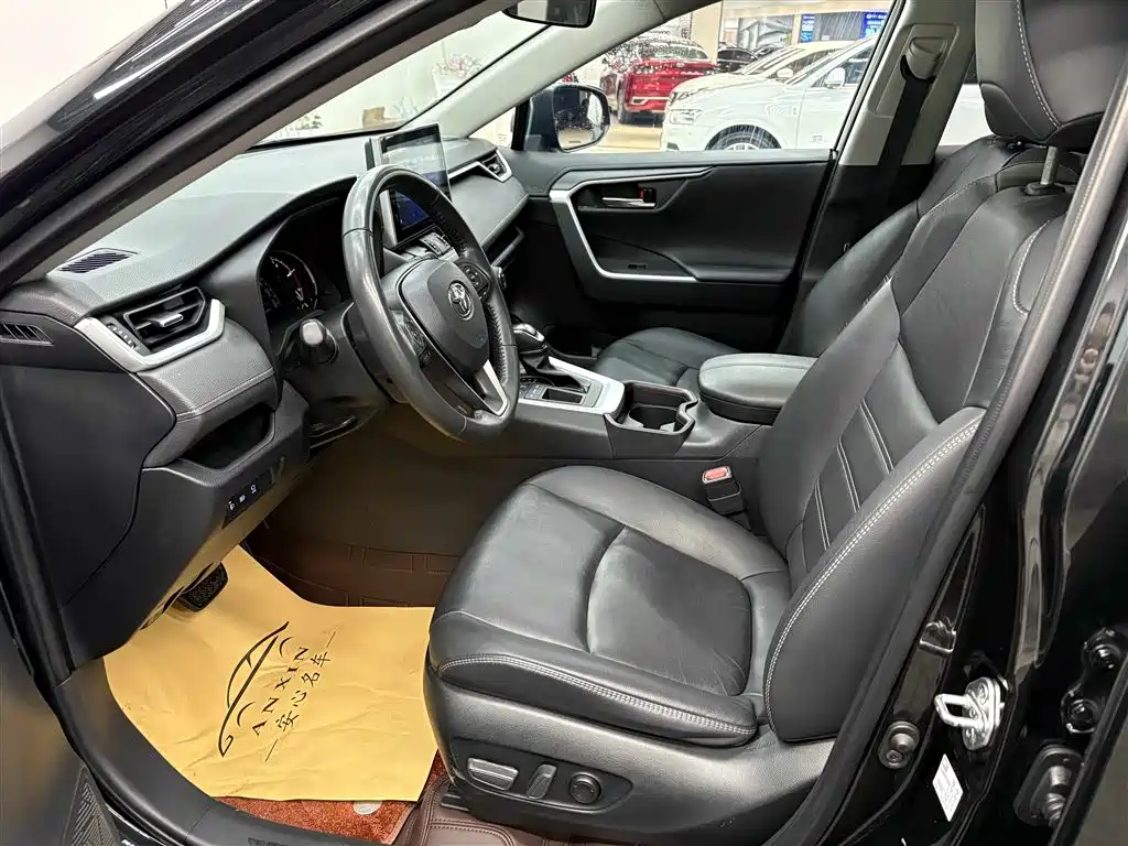 RAV4 2022 2.0L CVT 2WD Fengshang Plus Edition