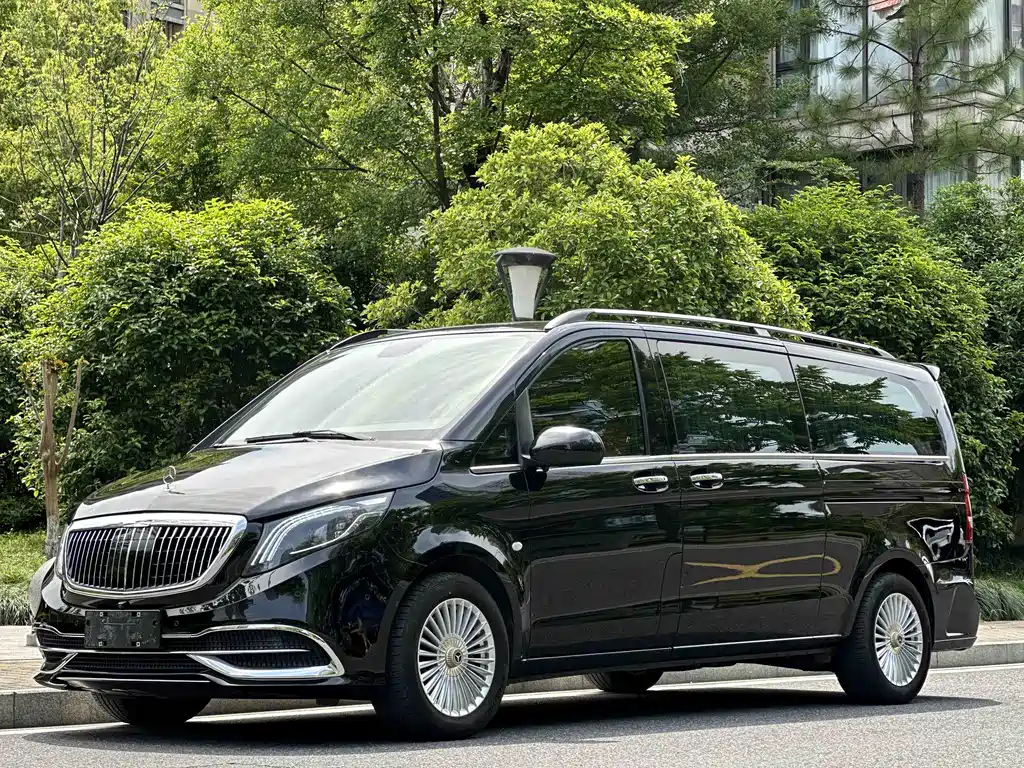 Mercedes-Benz Vito 2023 2.0T Business Edition 7-Seater