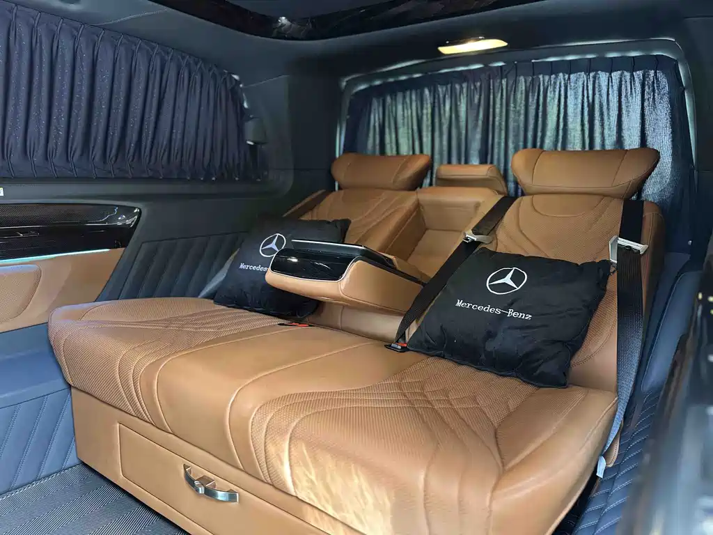 Mercedes-Benz Vito 2023 2.0T Business Edition 7-Seater