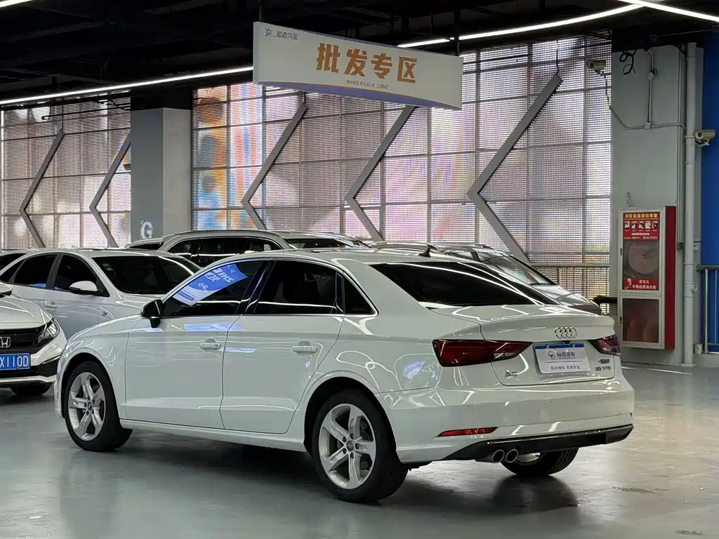 Audi A3 2020 Facelift Limousine 35 TFSI Entry Edition China VI