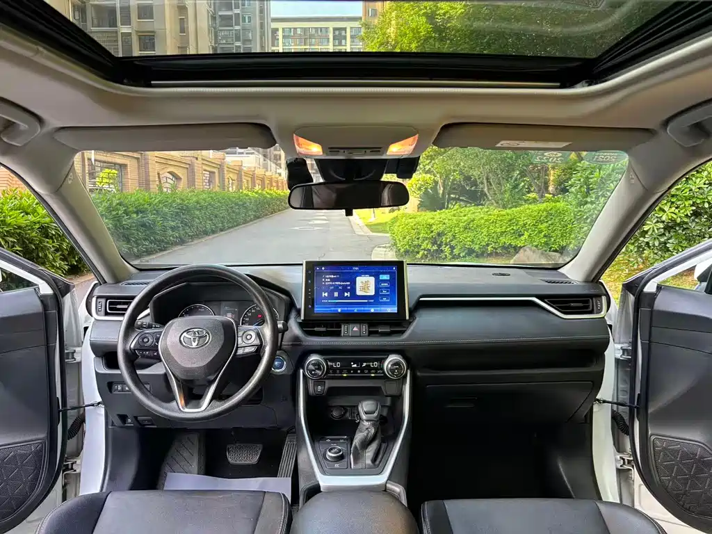 Toyota Wildlander 2020 Hybrid 2.5L E-CVT AWD Luxury Edition