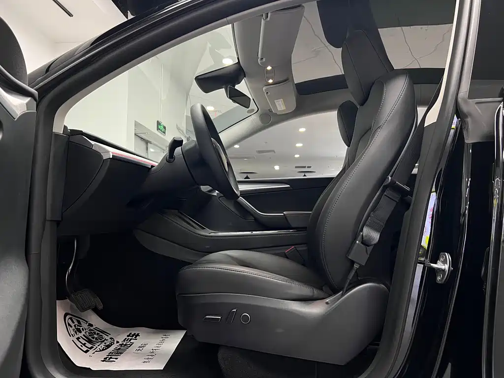 Tesla Model Y 2023 Long Range All-Wheel Drive