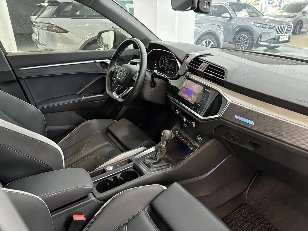 Audi Q3 2024 40 TFSI Fashion Dynamic