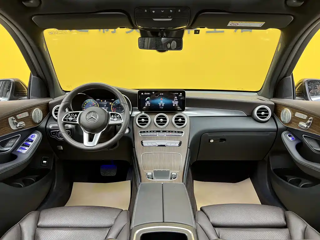 Mercedes-Benz GLC 300 L 4MATIC