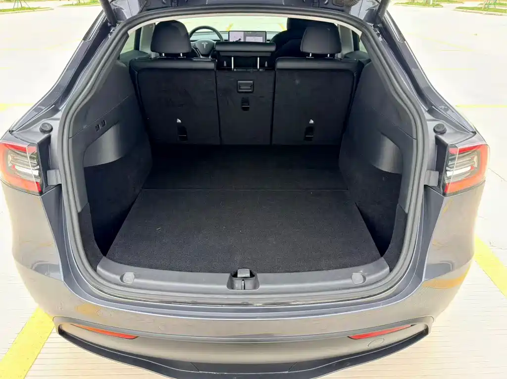 Model Y Long Range All-Wheel Drive