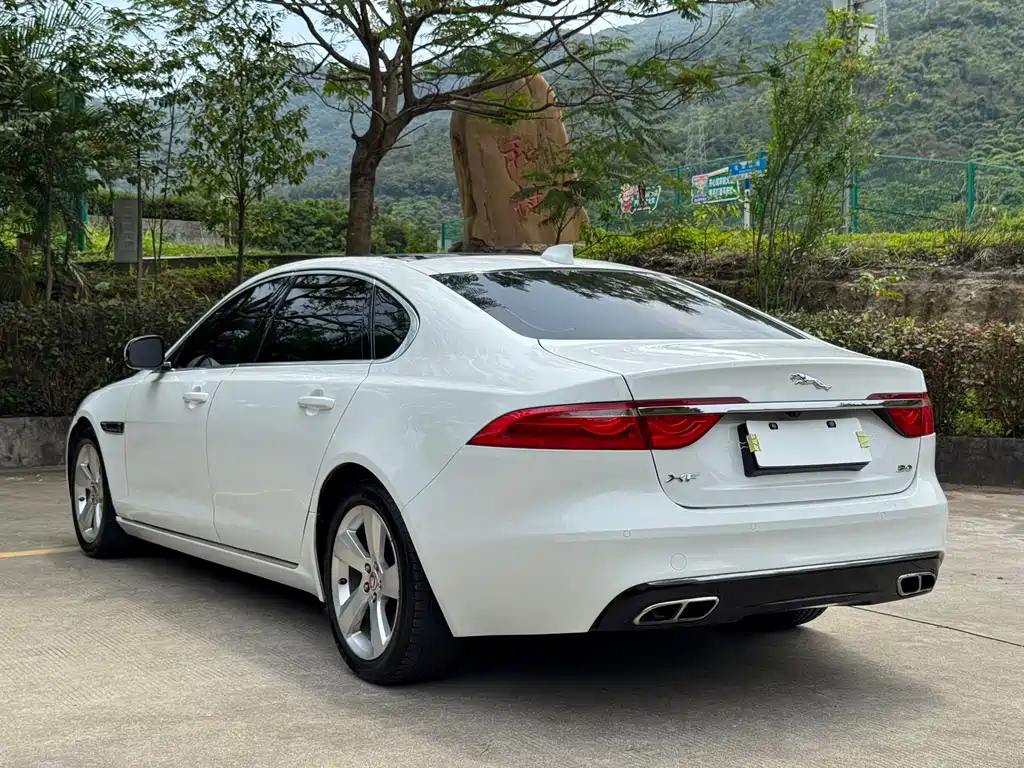 Jaguar XFL 2018 XFL 2.0T 200PS Elite Edition
