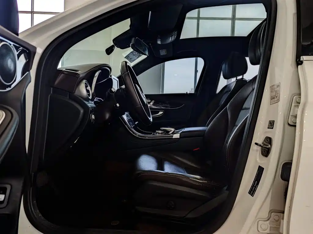 Mercedes-Benz GLC 260 4MATIC Luxury Edition 2018