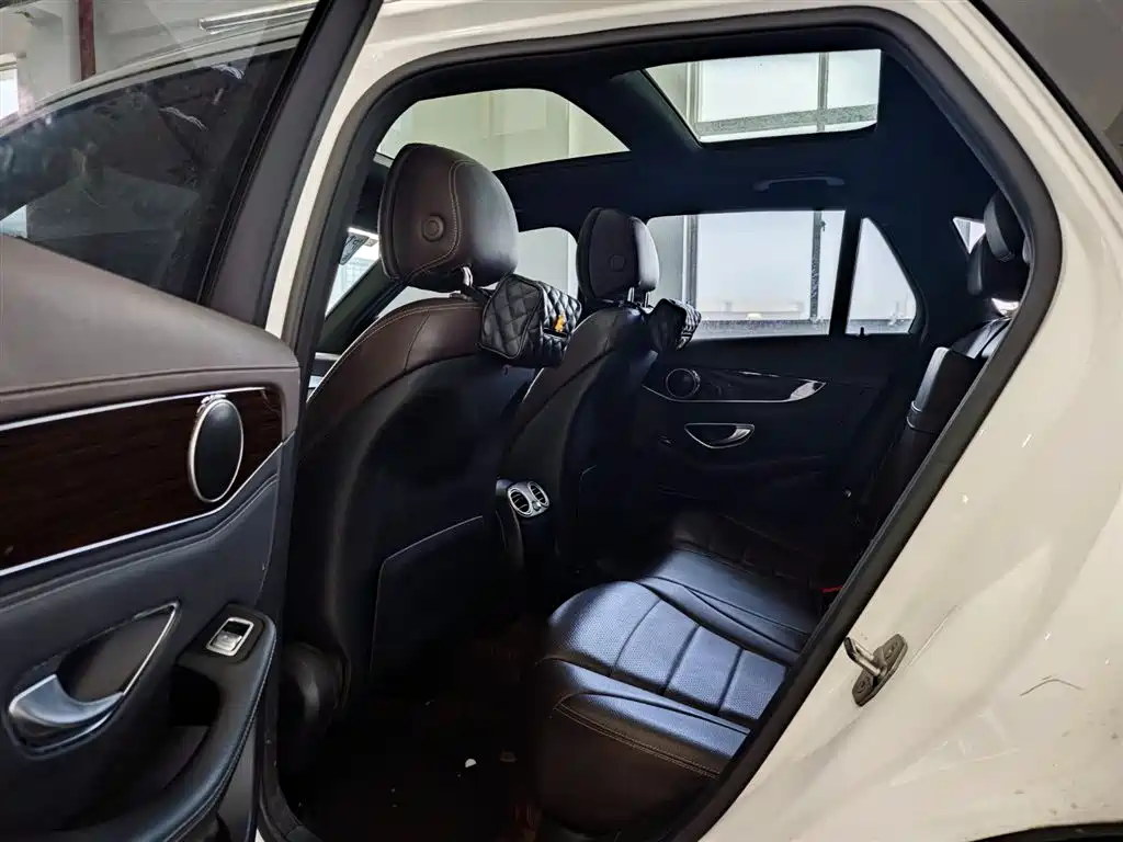 Mercedes-Benz GLC 260 4MATIC Luxury Edition 2018