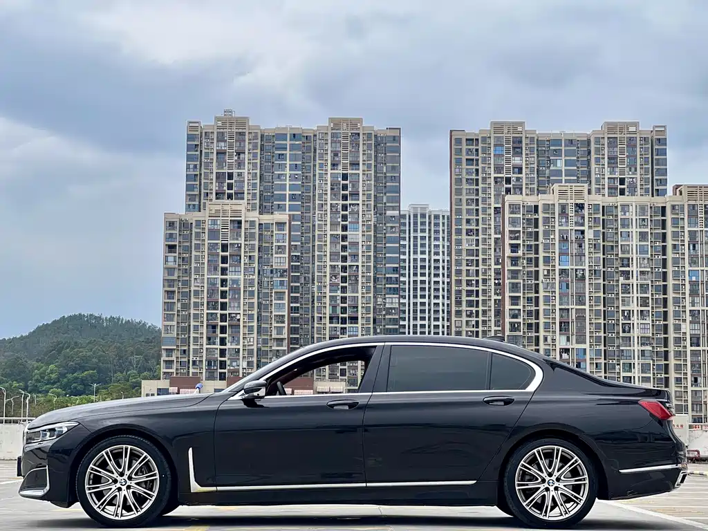 BMW 7 Series 2021 740Li xDrive Executive Luxury Package