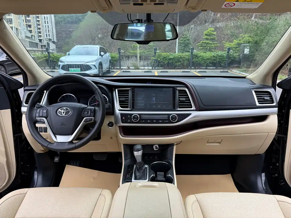 Toyota Highlander 2017 2.0T AWD Luxury 7-Seater