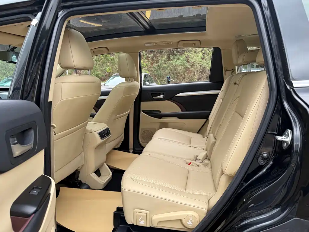 Toyota Highlander 2017 2.0T AWD Luxury 7-Seater