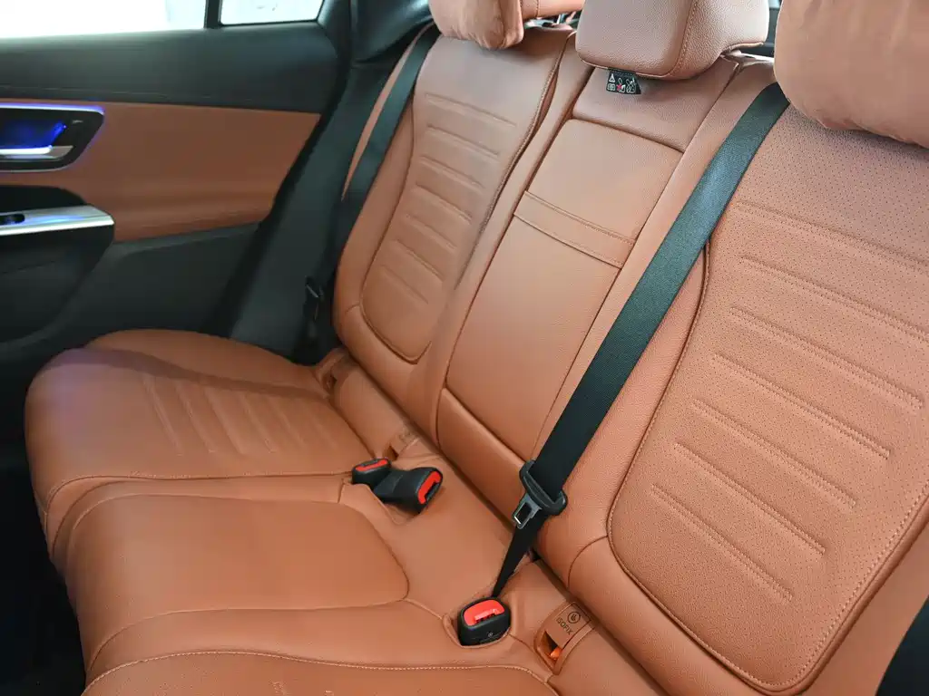 Mercedes-Benz GLC 300 L 4MATIC Dynamic 5-Seater 2023 Facelift