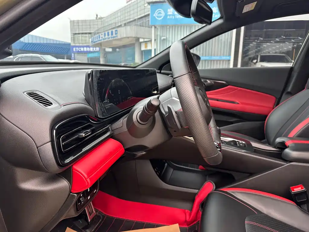 GAC Trumpchi Empow 2021 270T DCT J16