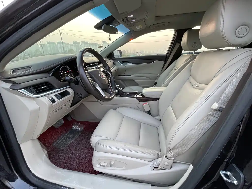 Cadillac XTS 2014 28T Comfort