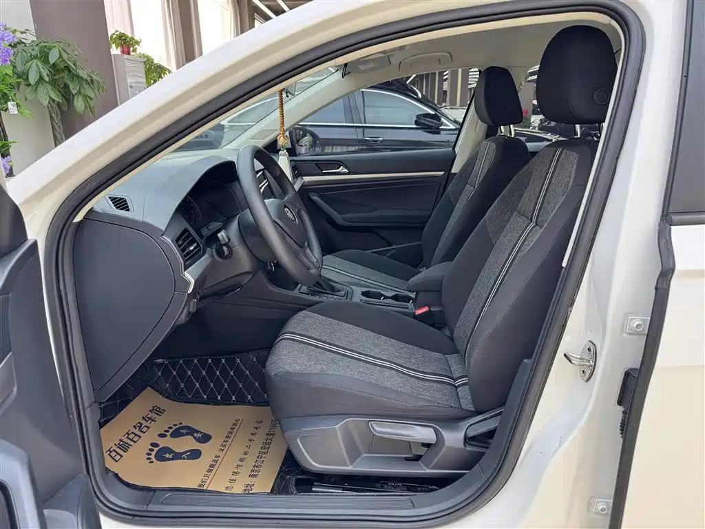 Volkswagen Lavida 2019 1.5L Automatic Fashion Edition China VI