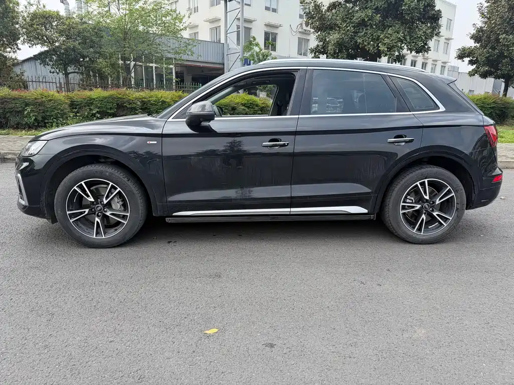 Audi Q5L 2023 40 TFSI Fashion Dynamic Edition