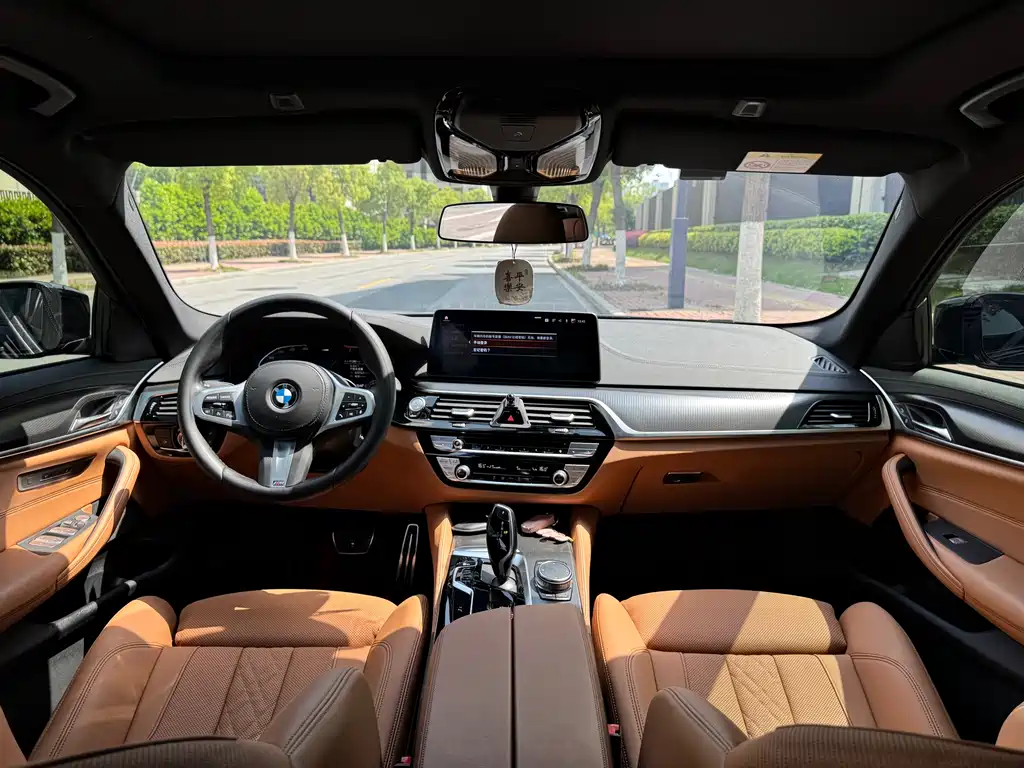 BMW 5 Series (Import) 2022 525i M Sport Package