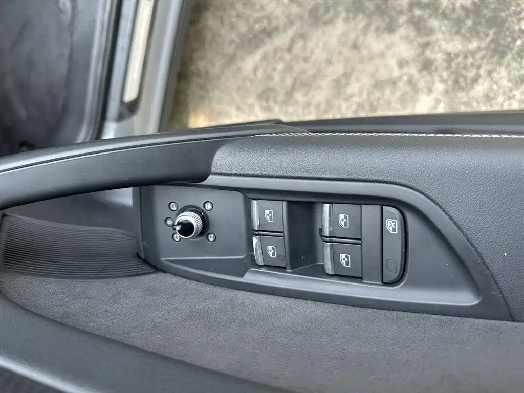 Audi Q5L Sportback 2021 40 TFSI Launch Edition