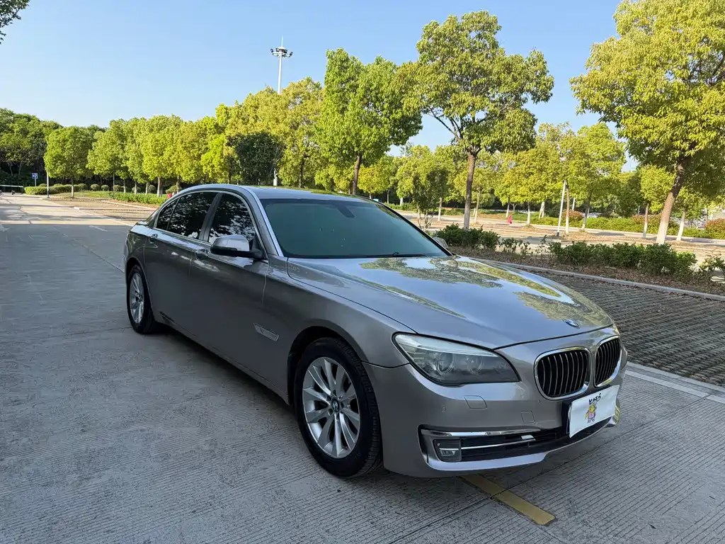 BMW 7 Series 2013 740Li xDrive