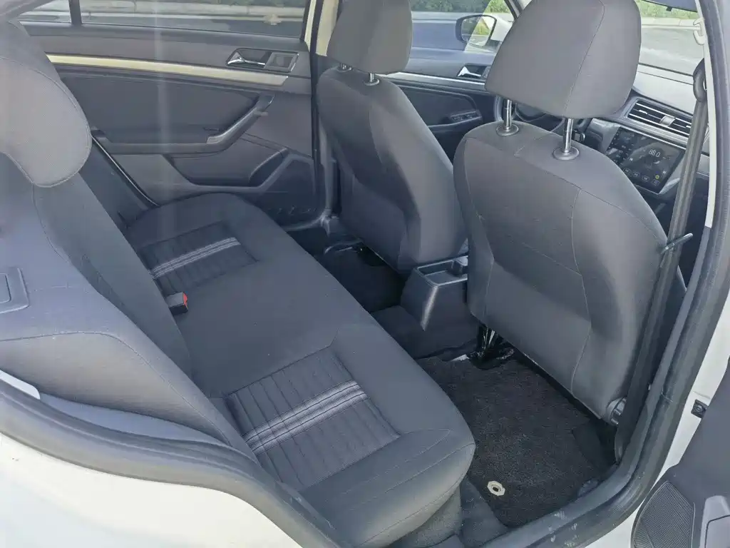 Volkswagen Lavida 2019 1.5L Automatic Fengshang Edition China VI