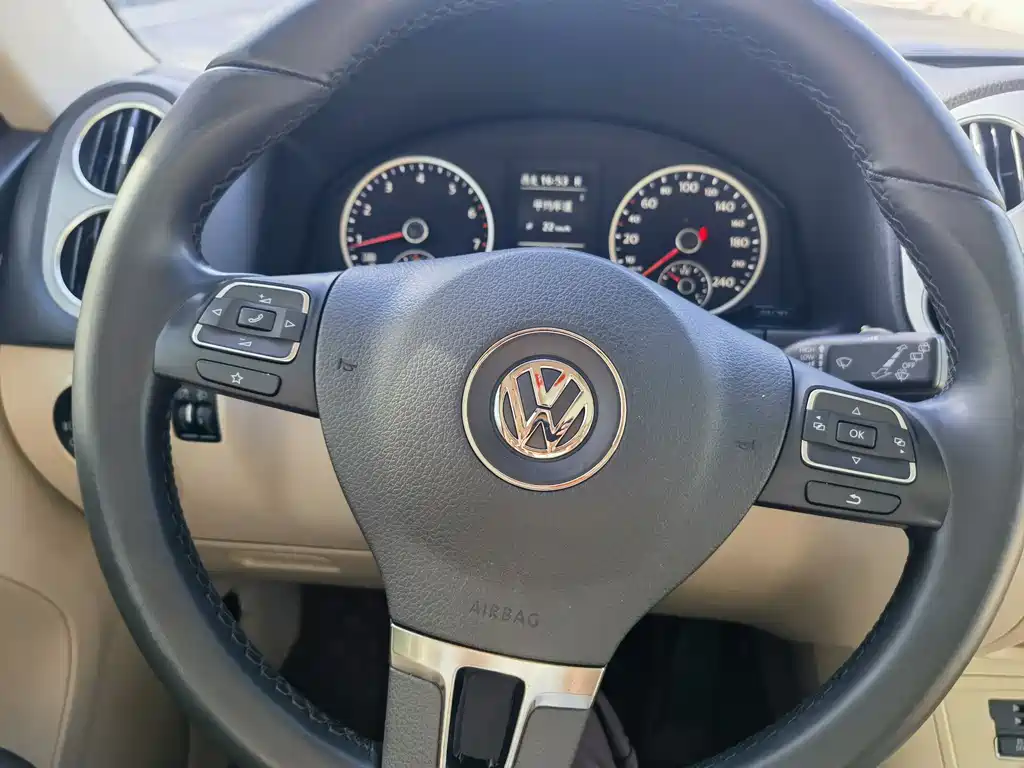Volkswagen Tiguan 2012 2.0TSI Automatic AWD Elite Edition