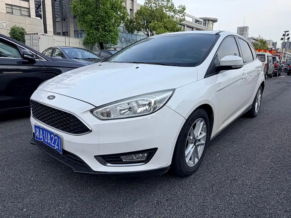 Ford Focus 2017 Hatchback EcoBoost 125 Automatic Trend Edition Smart Drive