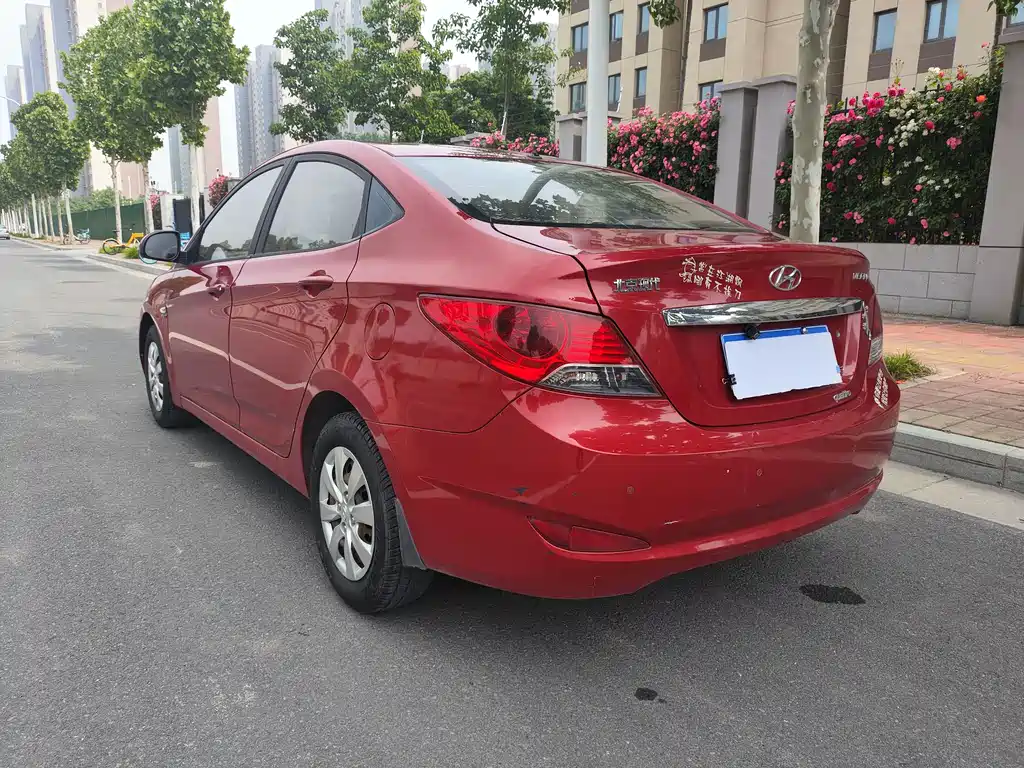 Verna 2010 Sedan 1.4L Automatic Fashion GT