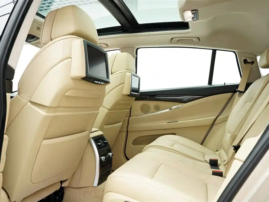 BMW 5 Series GT 2013 535i xDrive Luxury