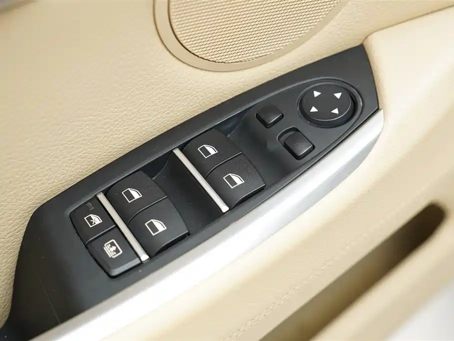 BMW 5 Series GT 2013 535i xDrive Luxury
