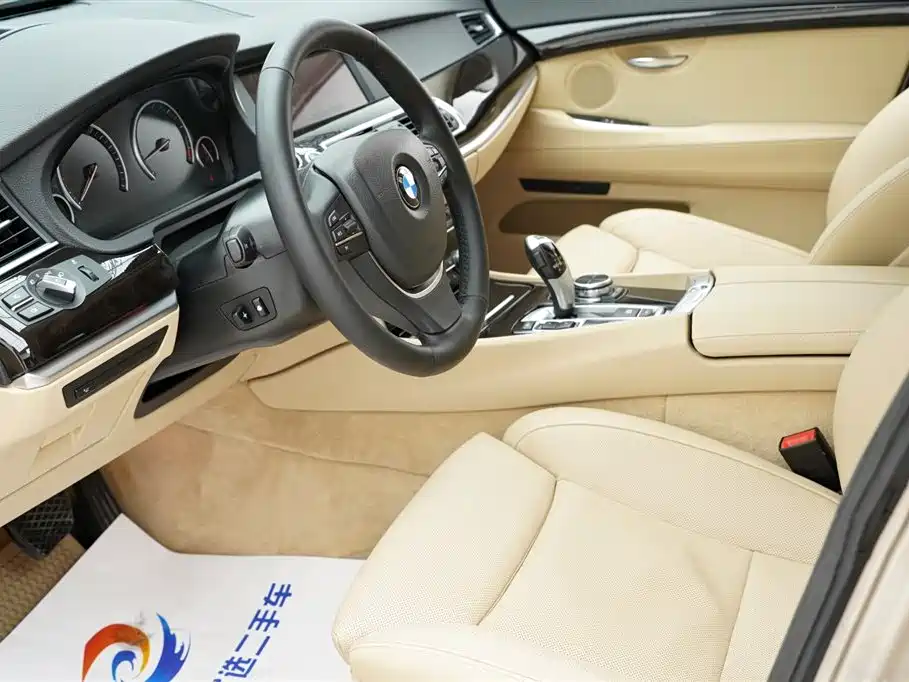 BMW 5 Series GT 2013 535i xDrive Luxury