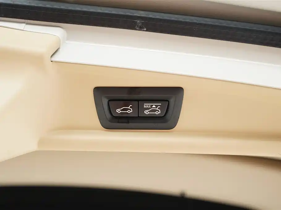 BMW 5 Series GT 2013 535i xDrive Luxury