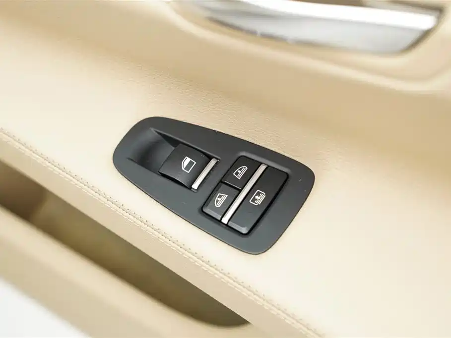 BMW 5 Series GT 2013 535i xDrive Luxury