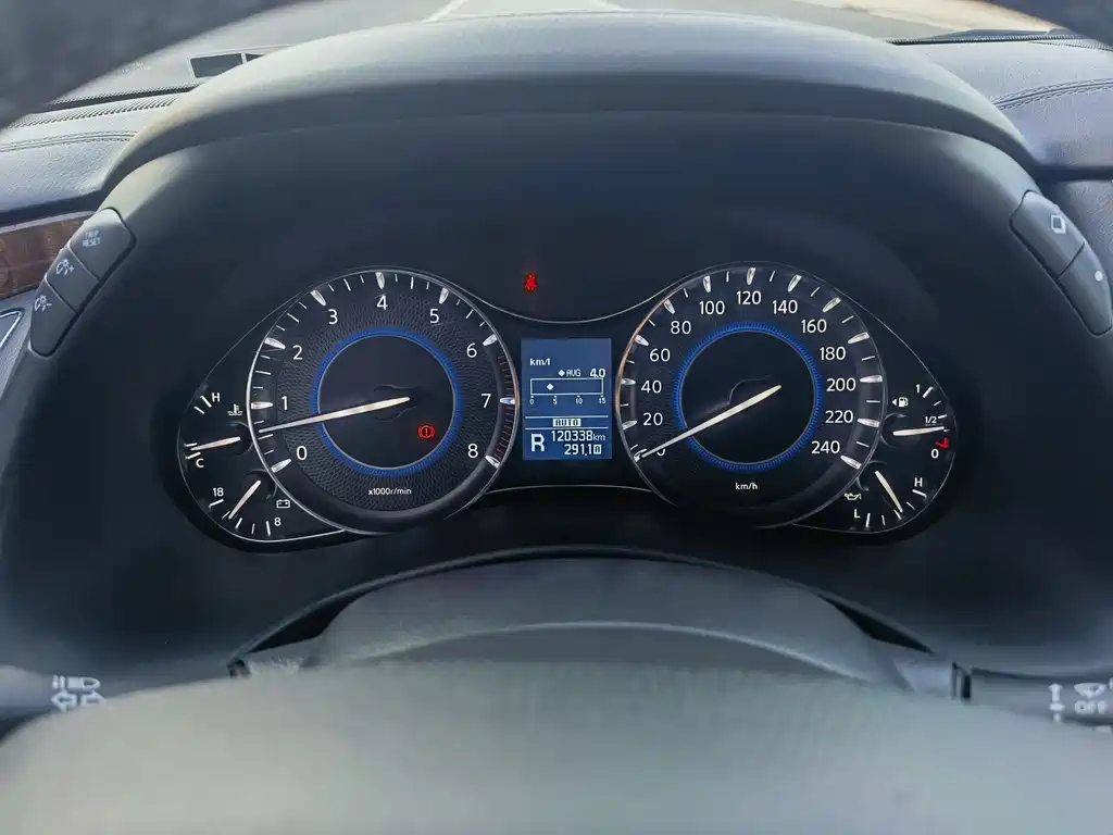 Infiniti QX80 2016 5.6L 4WD