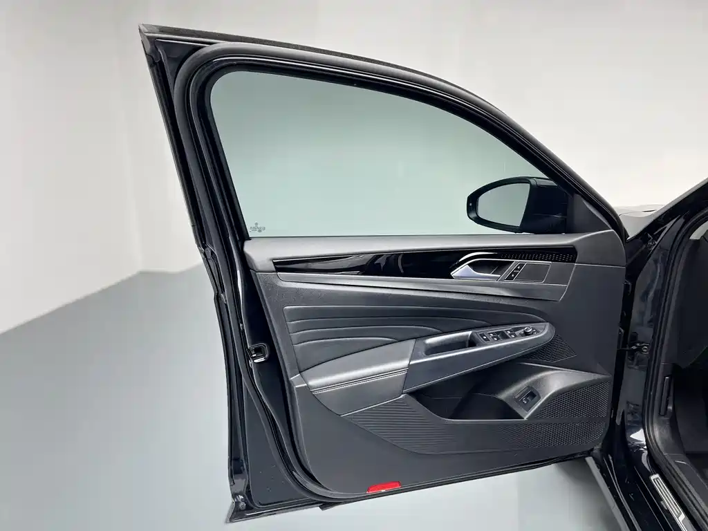 Volkswagen Passat 2024 380TSI Starlight Elite Edition