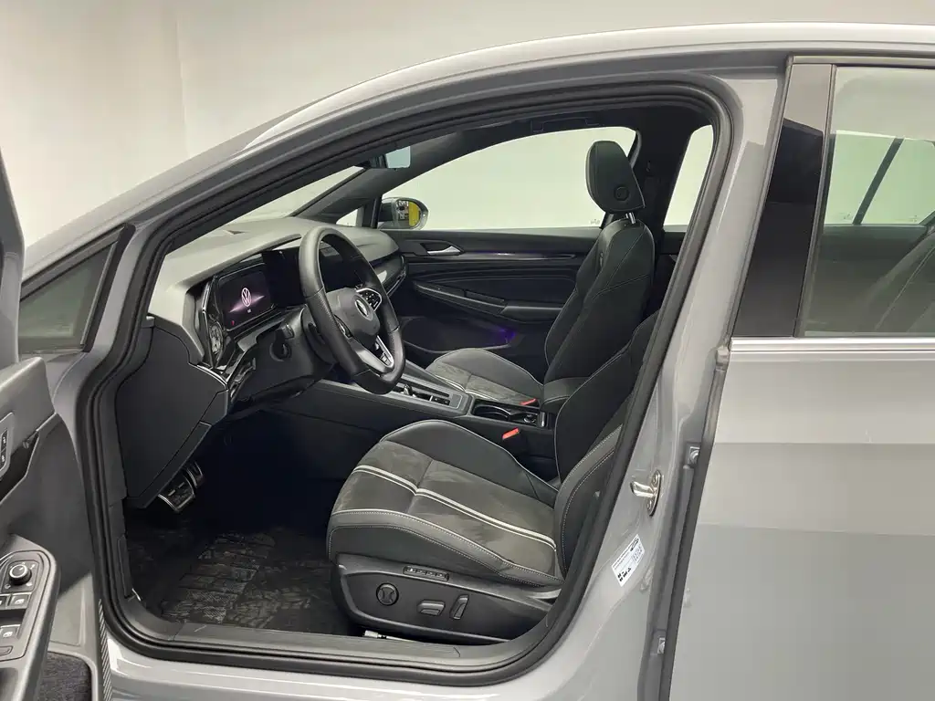 Golf 2023 Facelift 280TSI DSG R-Line Lite