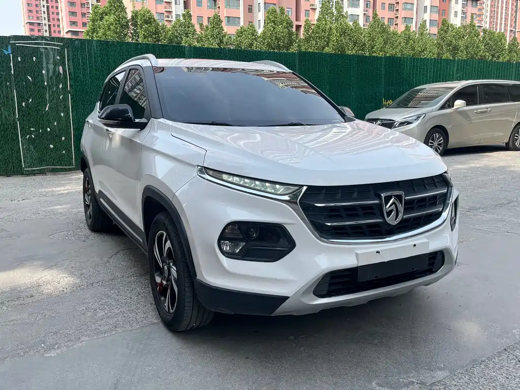 Baojun 510 2018 1.5L Automatic Anniversary Special Edition China V