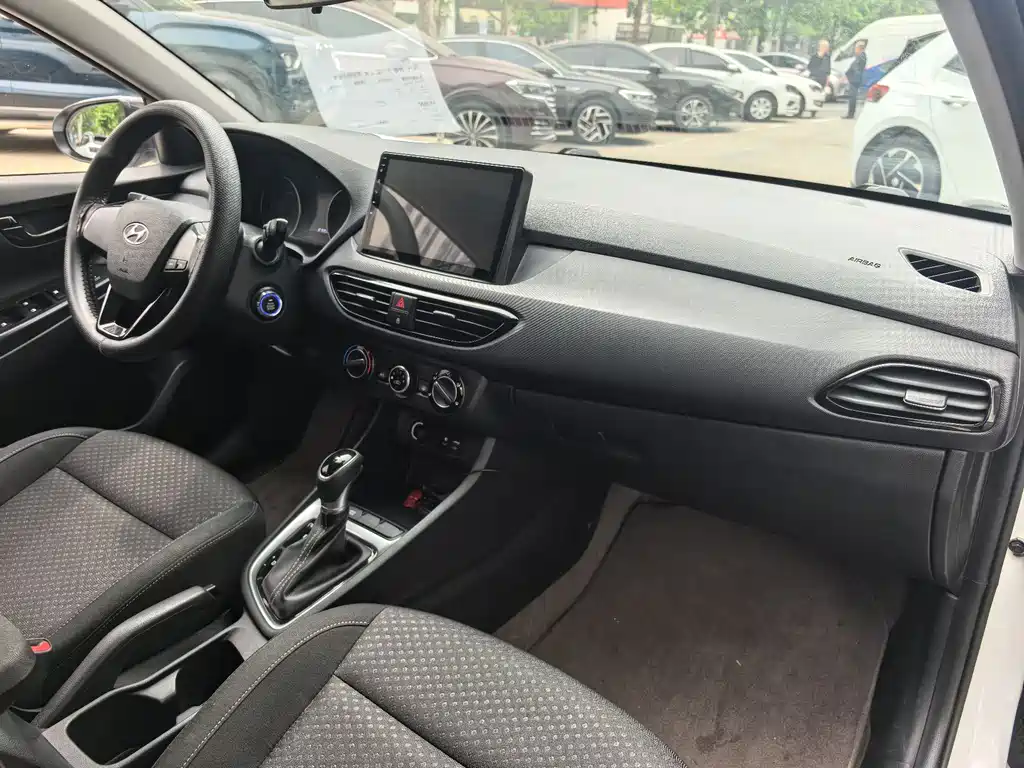 Elantra 2018 1.6L Automatic GL National VI